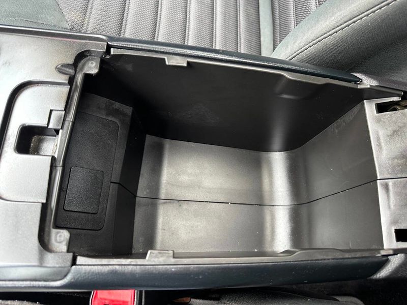 2018 Ford Fusion Hybrid SE FWD - 22880876 - 41