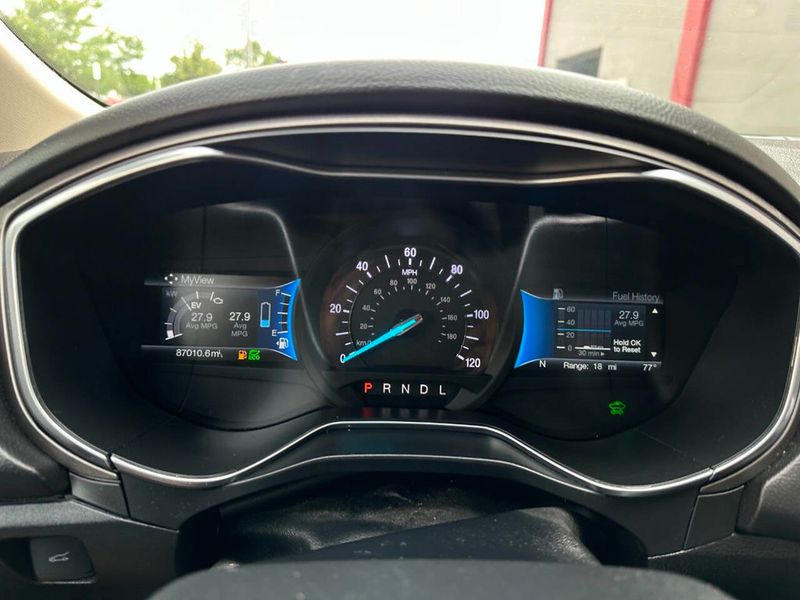 2018 Ford Fusion Hybrid SE FWD - 22880876 - 42