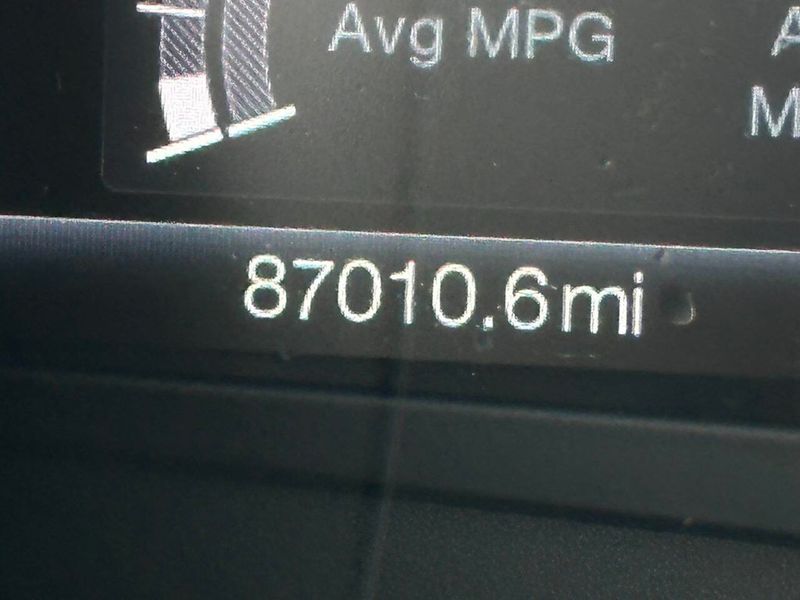 2018 Ford Fusion Hybrid SE FWD - 22880876 - 43