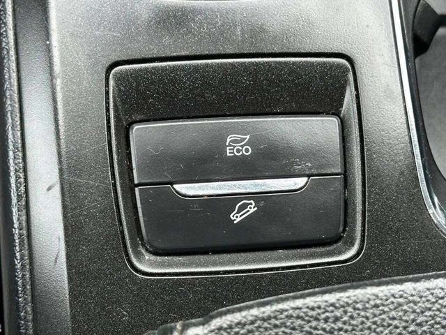 2018 Ford Fusion Hybrid SE FWD - 22994611 - 39