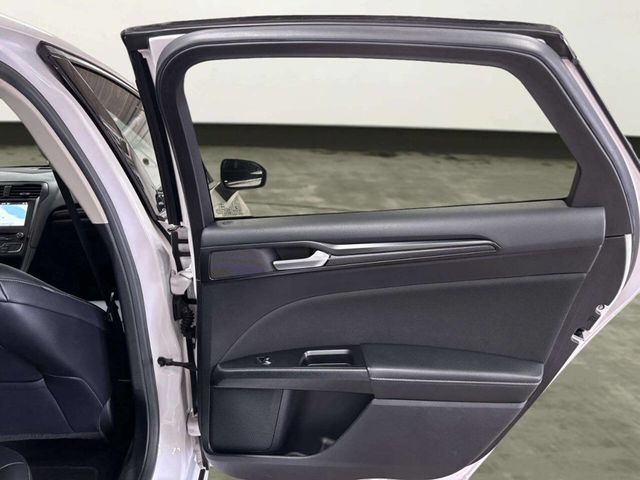 2018 Ford Fusion Hybrid SE FWD - 23008671 - 17