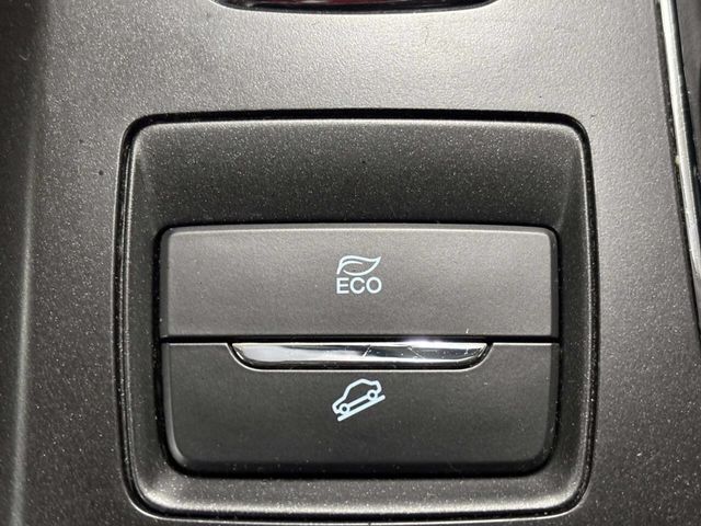 2018 Ford Fusion Hybrid SE FWD - 23008671 - 32