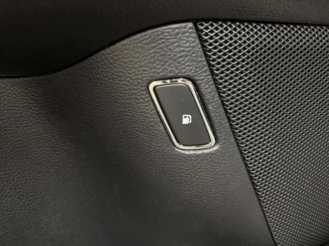 2018 Ford Fusion Hybrid SE FWD - 23008671 - 36