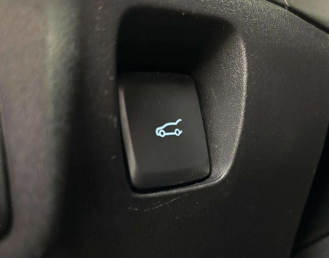 2018 Ford Fusion Hybrid SE FWD - 23008671 - 38