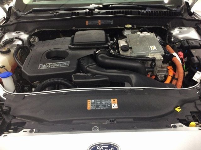 2018 Ford Fusion Hybrid S FWD - 22663884 - 26