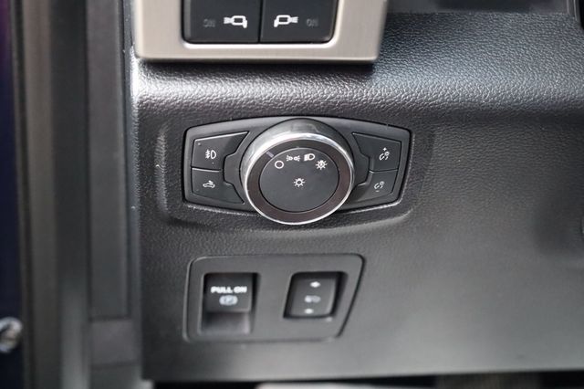 2018 Ford F-150  - 22939511 - 32