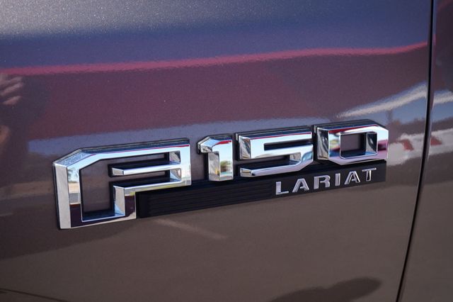 2018 Ford F-150 5.0 V8, LARIAT, 4X4, PREMIUM WHEELS, RUNNING BOARDS, NAVIGATION - 22933571 - 10