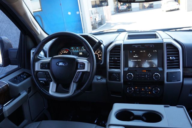 2018 Ford F-150 5.0 V8, LARIAT, 4X4, PREMIUM WHEELS, RUNNING BOARDS, NAVIGATION - 22933571 - 41