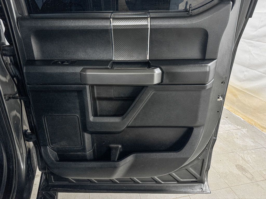 2018 Ford F-150 CREW CAB XLT 4X4 - 22985636 - 13