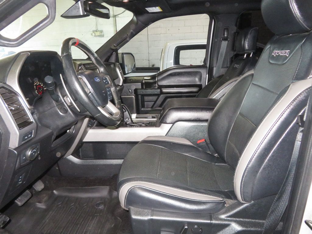 2018 Ford F-150 Raptor photo 13