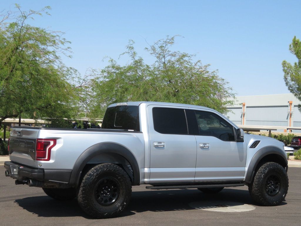 2018 Ford F-150 Raptor photo 2