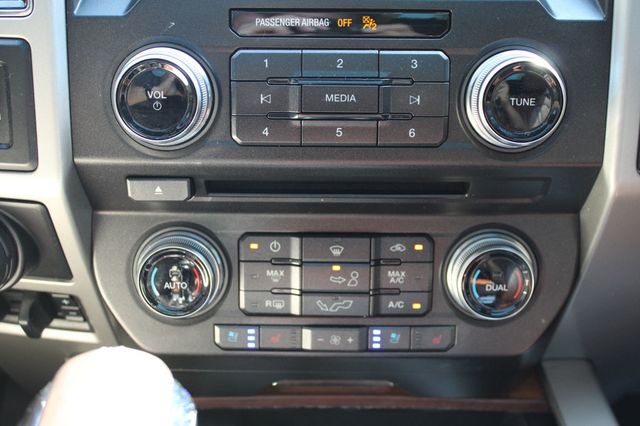 2018 Ford F-150 King Ranch 4WD SuperCrew 5.5' Box - 23069942 - 18