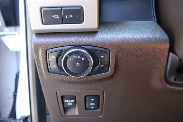 2018 Ford F-150 King Ranch 4WD SuperCrew 5.5' Box - 23069942 - 22