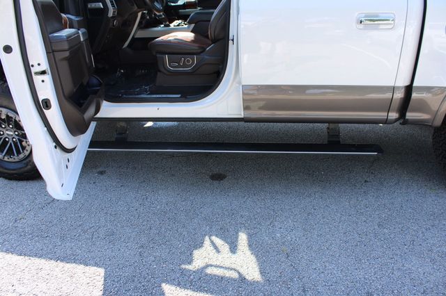 2018 Ford F-150 King Ranch 4WD SuperCrew 5.5' Box - 23069942 - 32