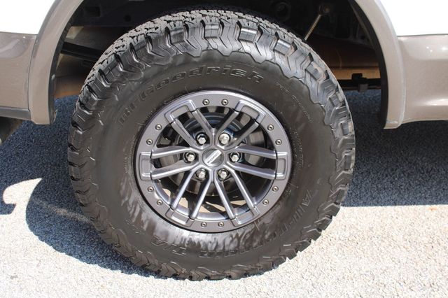 2018 Ford F-150 King Ranch 4WD SuperCrew 5.5' Box - 23069942 - 35
