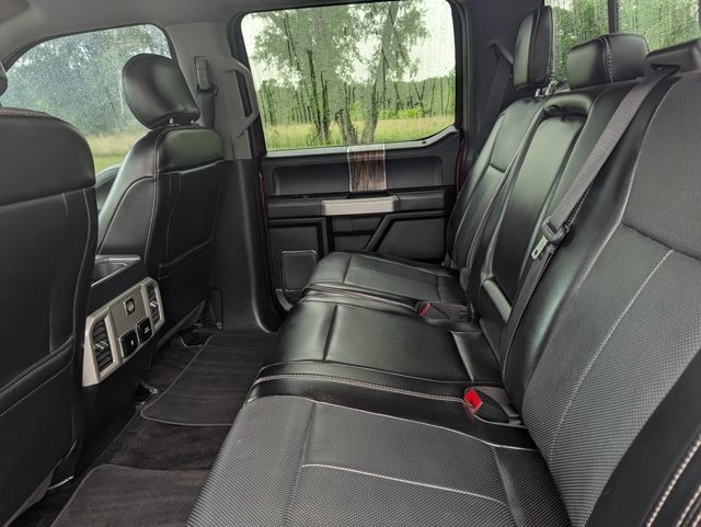2018 Ford F-150 Lariat - 23021371 - 13