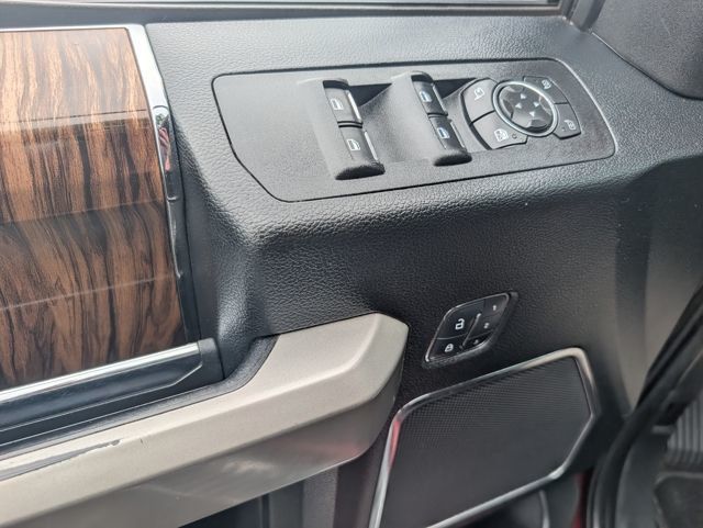 2018 Ford F-150 Lariat - 23021371 - 14