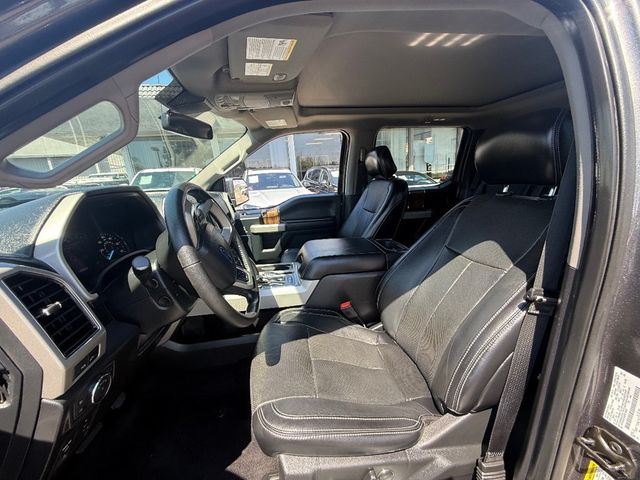 2018 Ford F-150 LARIAT - 22917861 - 11