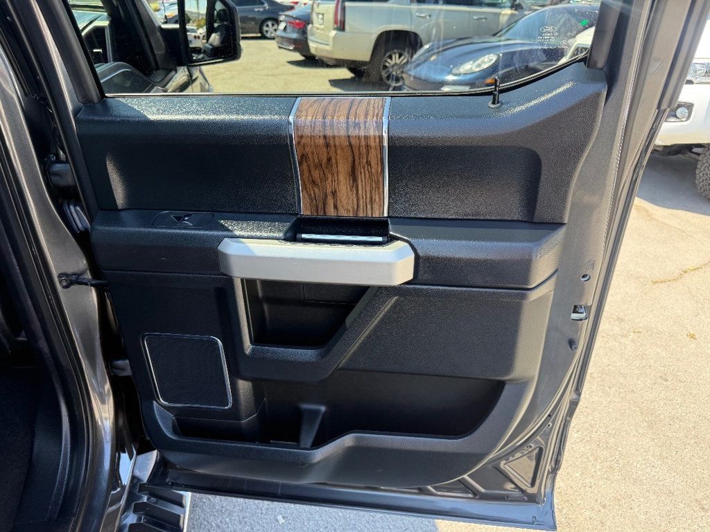 2018 Ford F-150 LARIAT - 22917861 - 17