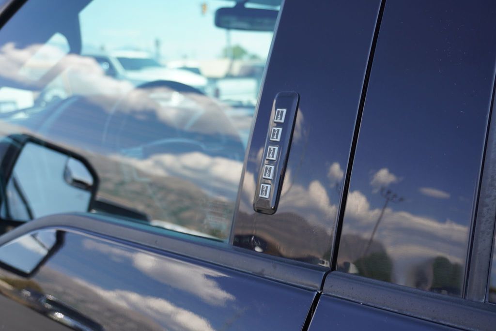 2018 Ford F-150 Lariat photo 16