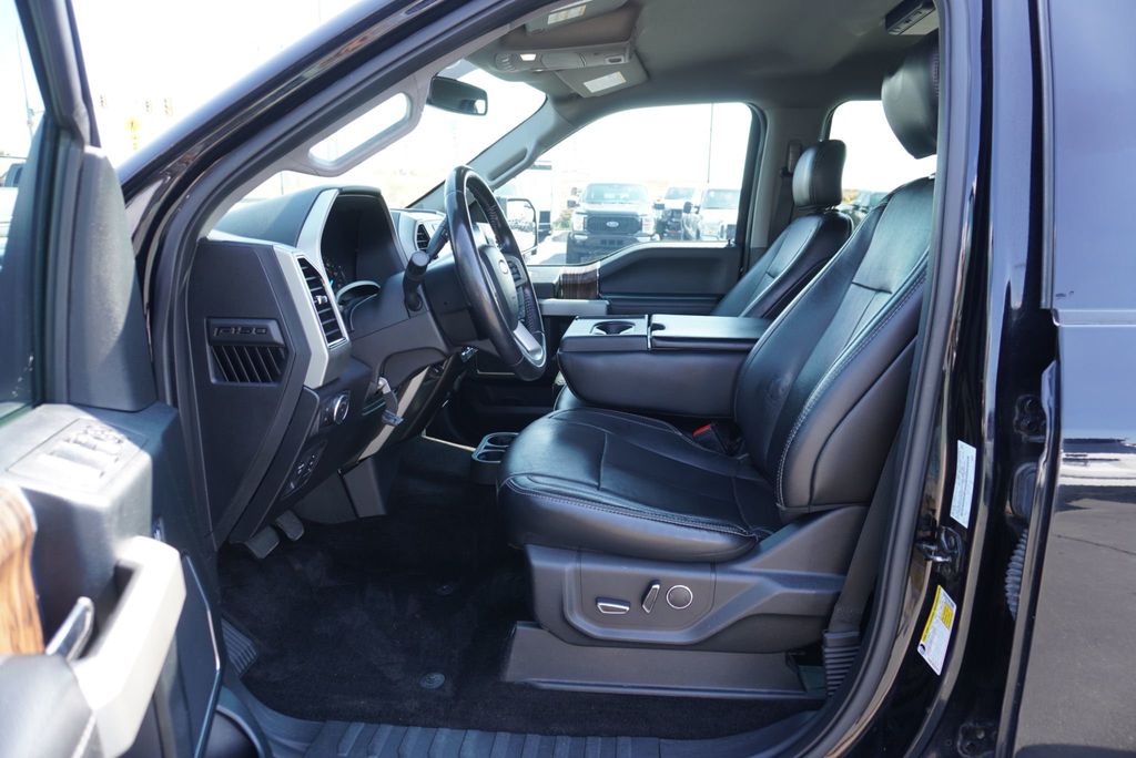 2018 Ford F-150 Lariat photo 17