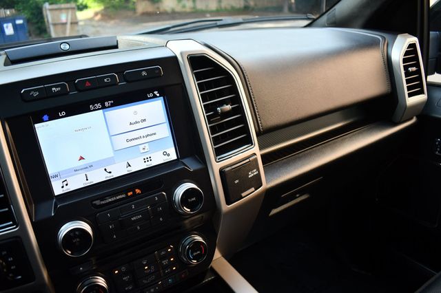 2018 Ford F-150 LARIAT 4WD SuperCrew 5.5' Box - 23038820 - 29