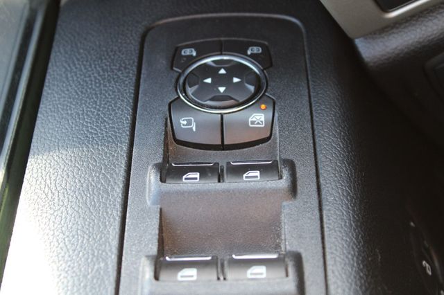 2018 Ford F-150 LARIAT 4WD SuperCrew 5.5' Box - 22933333 - 30