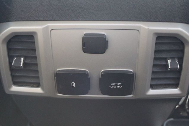 2018 Ford F-150 LARIAT 4WD SuperCrew 5.5' Box - 22933333 - 32