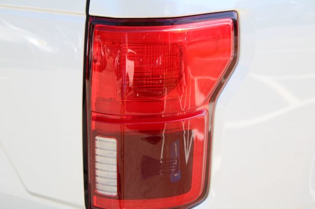 2018 Ford F-150 LARIAT 4WD SuperCrew 5.5' Box - 22933333 - 35