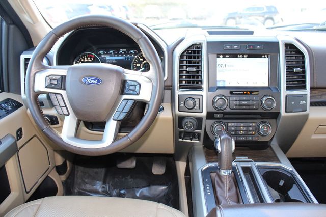 2018 Ford F-150 LARIAT 4WD SuperCrew 5.5' Box - 22981584 - 12