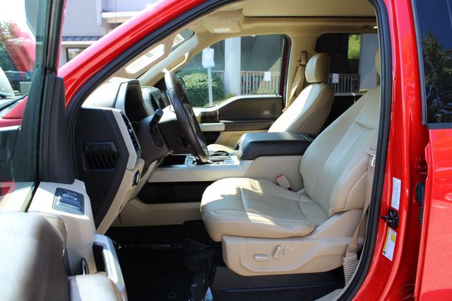 2018 Ford F-150 LARIAT 4WD SuperCrew 5.5' Box - 23072915 - 12