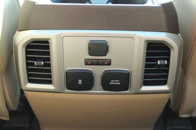 2018 Ford F-150 LARIAT 4WD SuperCrew 5.5' Box - 23072915 - 34
