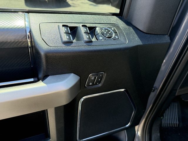 2018 Ford F-150 LARIAT 4WD SuperCrew 5.5' Box - 23082303 - 10