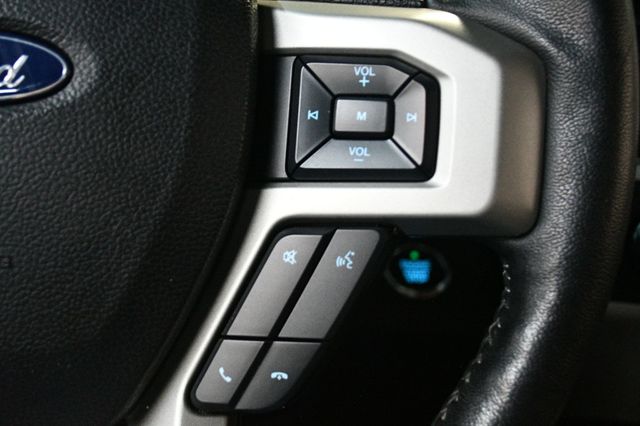 2018 Ford F-150 LARIAT 4WD SuperCrew 5.5' Box - 22969699 - 48