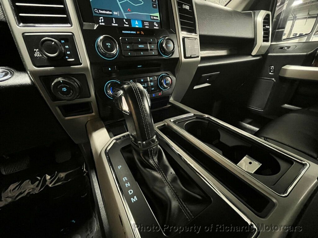 2018 Ford F-150 LARIAT 4WD SuperCrew 5.5' Box - 22949229 - 28