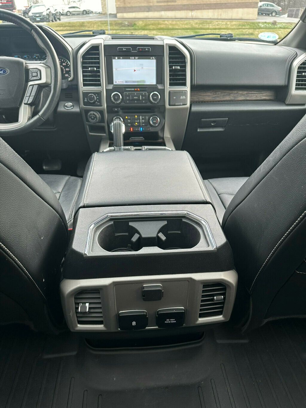 2018 Ford F-150 LARIAT 4WD SuperCrew 5.5' Box - 22355703 - 37