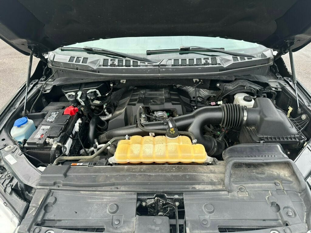 2018 Ford F-150 LARIAT 4WD SuperCrew 5.5' Box - 22355703 - 38