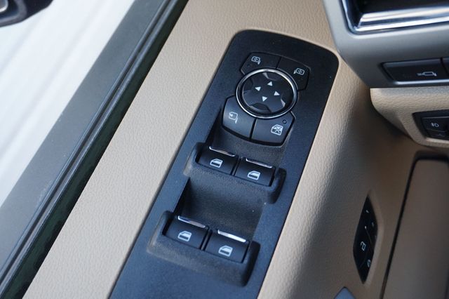 2018 Ford F-150 LARIAT, 4X4, LOW MILEAGE, PREMIUM WHEELS, RUNNING BOARDS - 22998724 - 24