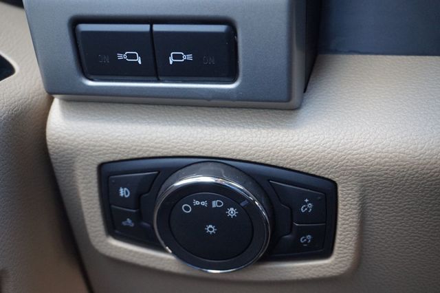 2018 Ford F-150 LARIAT, 4X4, LOW MILEAGE, PREMIUM WHEELS, RUNNING BOARDS - 22998724 - 26