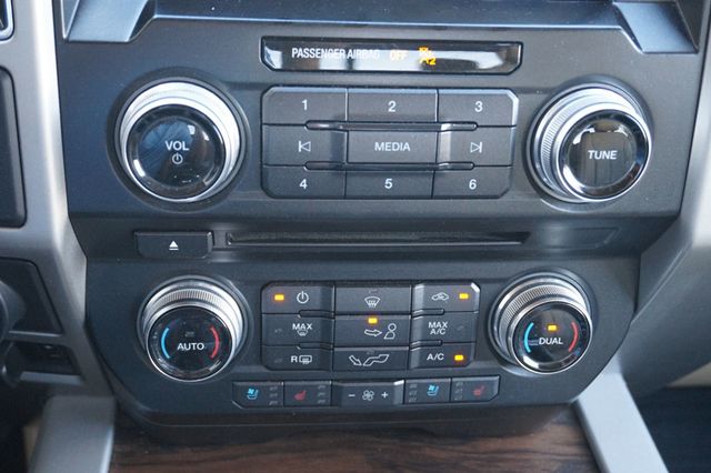 2018 Ford F-150 LARIAT, 4X4, LOW MILEAGE, PREMIUM WHEELS, RUNNING BOARDS - 22998724 - 44