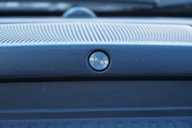 2018 Ford F-150 LARIAT, 4X4, LOW MILEAGE, PREMIUM WHEELS, RUNNING BOARDS - 22998724 - 46