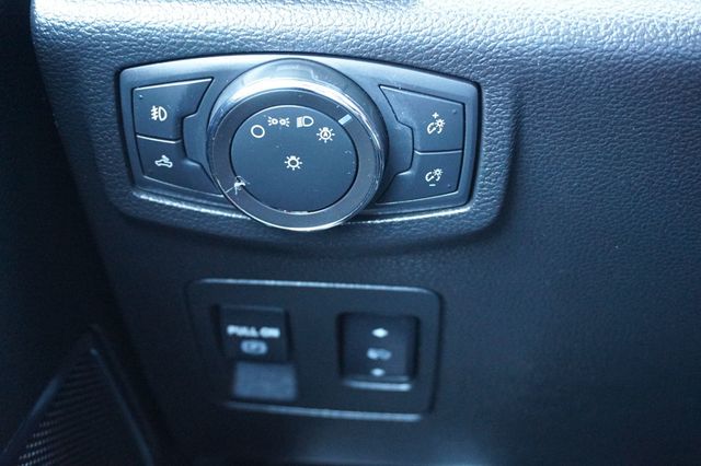 2018 Ford F-150 LARIAT, 4X4, PREMIUM WHEELS, ALL TERRAIN TIRES, TOWING PACKAGE - 23011610 - 24