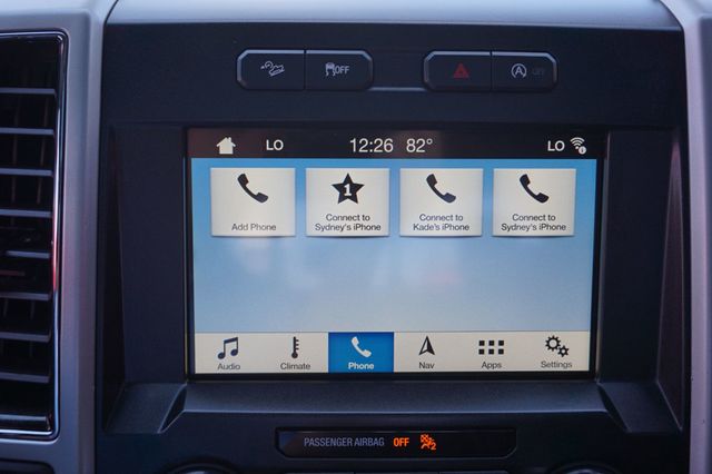 2018 Ford F-150 LARIAT, 4X4, PREMIUM WHEELS, ALL TERRAIN TIRES, TOWING PACKAGE - 23011610 - 34