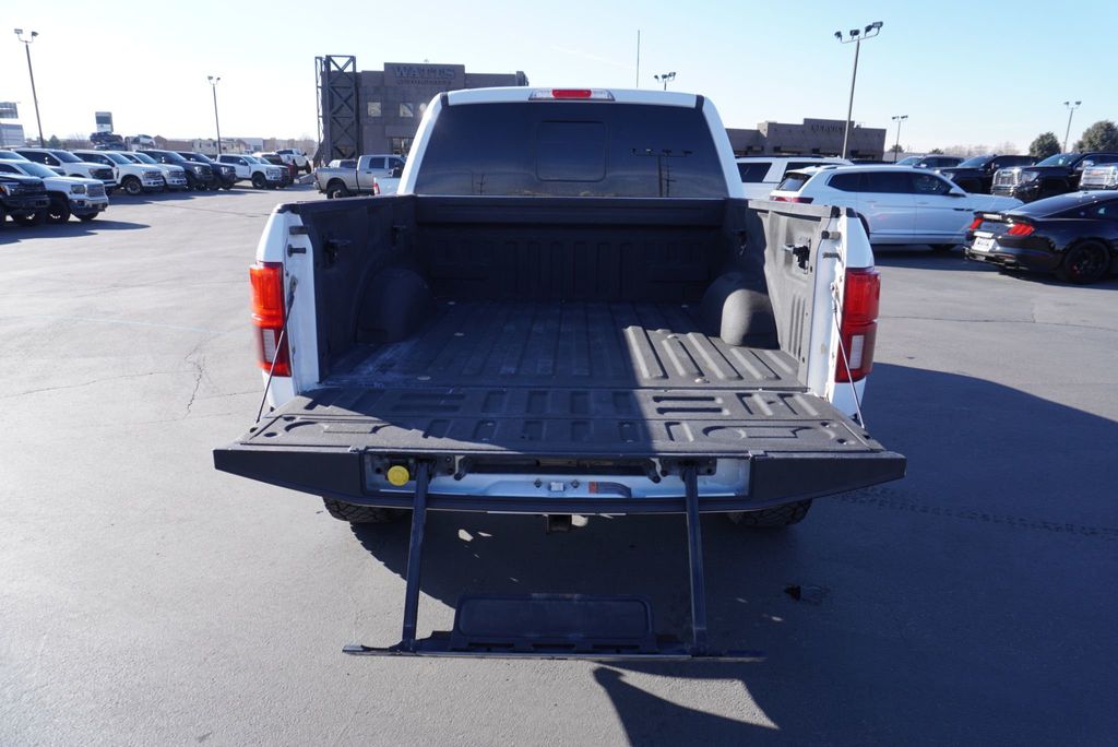 2018 Ford F-150 LARIAT FX4 - 22781469 - 10