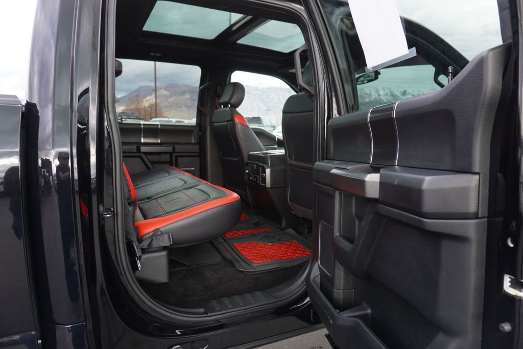 2018 Ford F-150 LARIAT SPORT - 22990353 - 24