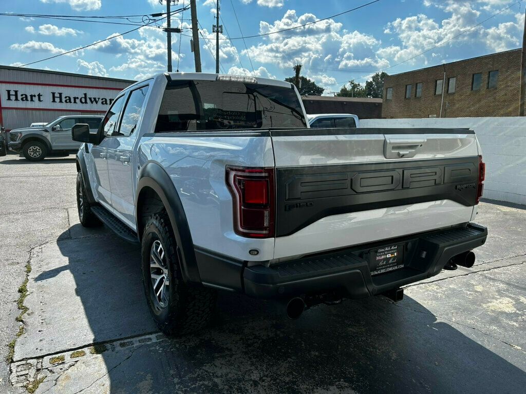 2018 Ford F-150 Raptor photo 2