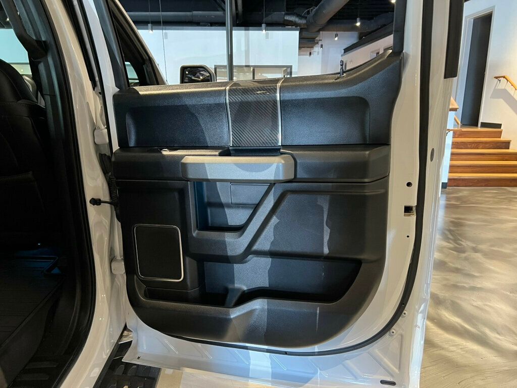2018 Ford F-150 Raptor photo 16