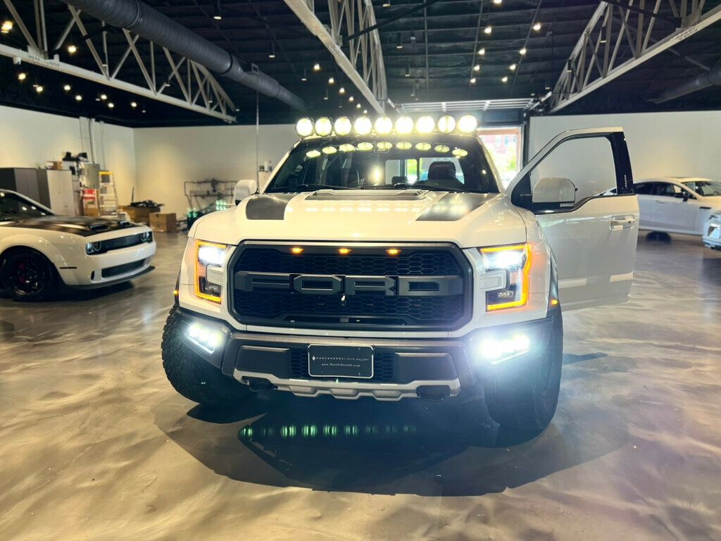 2018 Ford F-150 Raptor photo 2