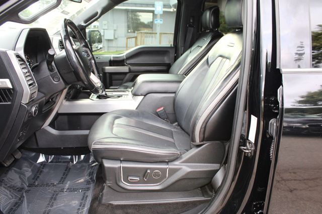 2018 Ford F-150 Platinum 4WD SuperCrew 5.5' Box - 22890593 - 11