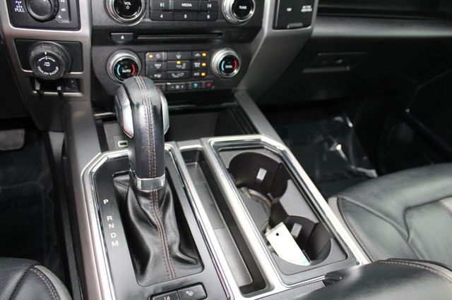 2018 Ford F-150 Platinum 4WD SuperCrew 5.5' Box - 22890593 - 17